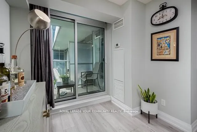 Additional image 20 of 565 Wilson Ave Unit 421