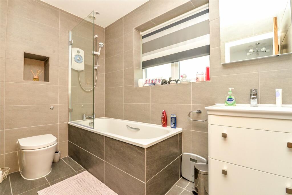 Additional image 7 of Studley Court, Barton On Sea, New Milton, Hampshire, BH25