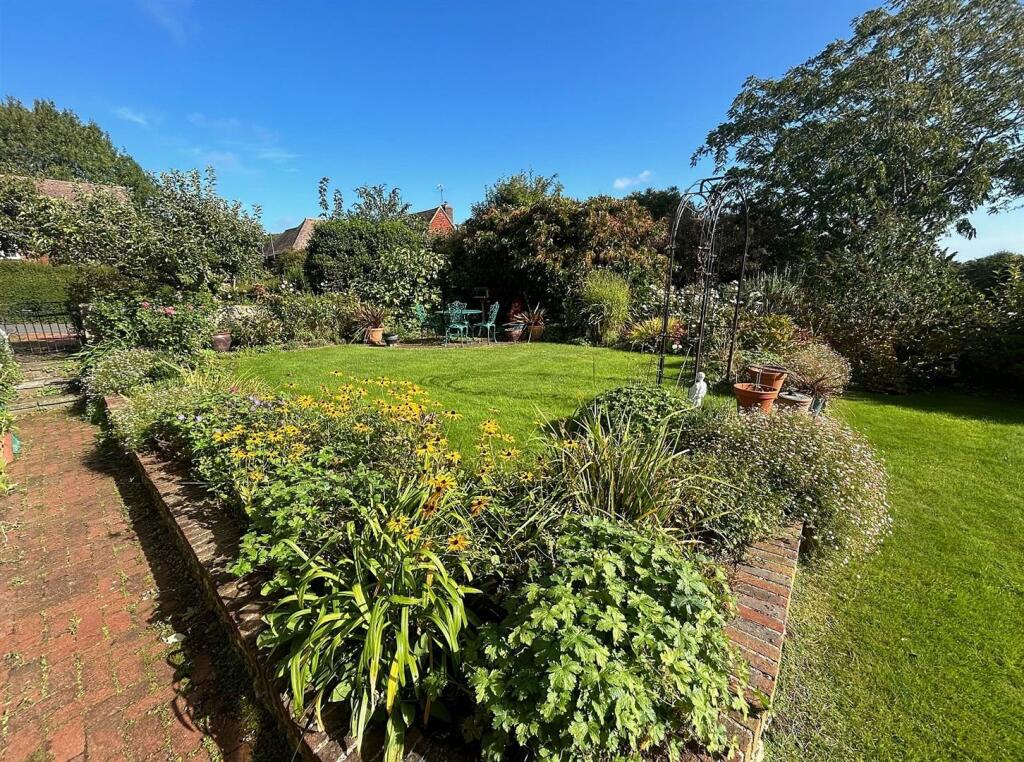 Additional image 8 of Manor Way, Ratton, Eastbourne