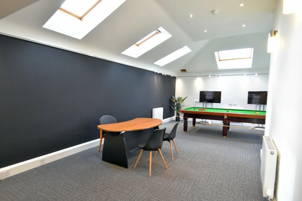 Additional image 5 of First Floor, 435-437 Walmersley Road, Bury, BL9