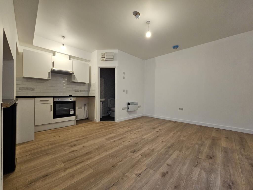 Additional image 10 of CLIFTON HILL - SEVEN DIAL - CLOSE BRIGHTON STATION