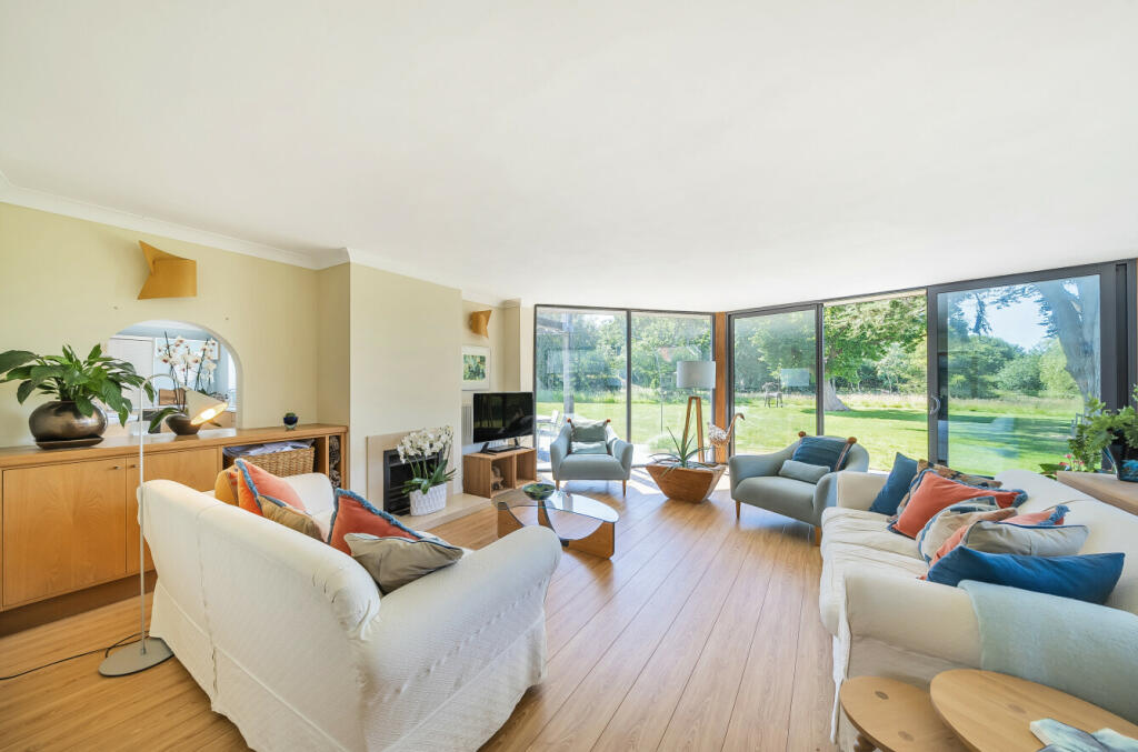 Additional image 8 of New Milton, Hampshire, BH25