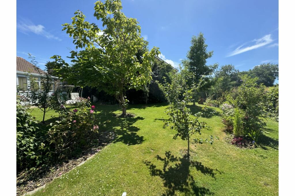Additional image 14 of Holly Drive, Littlehampton, BN17