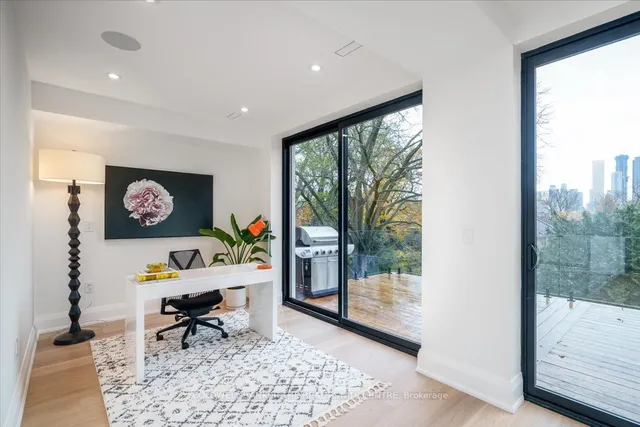 Additional image 20 of 37 Woodlawn Ave