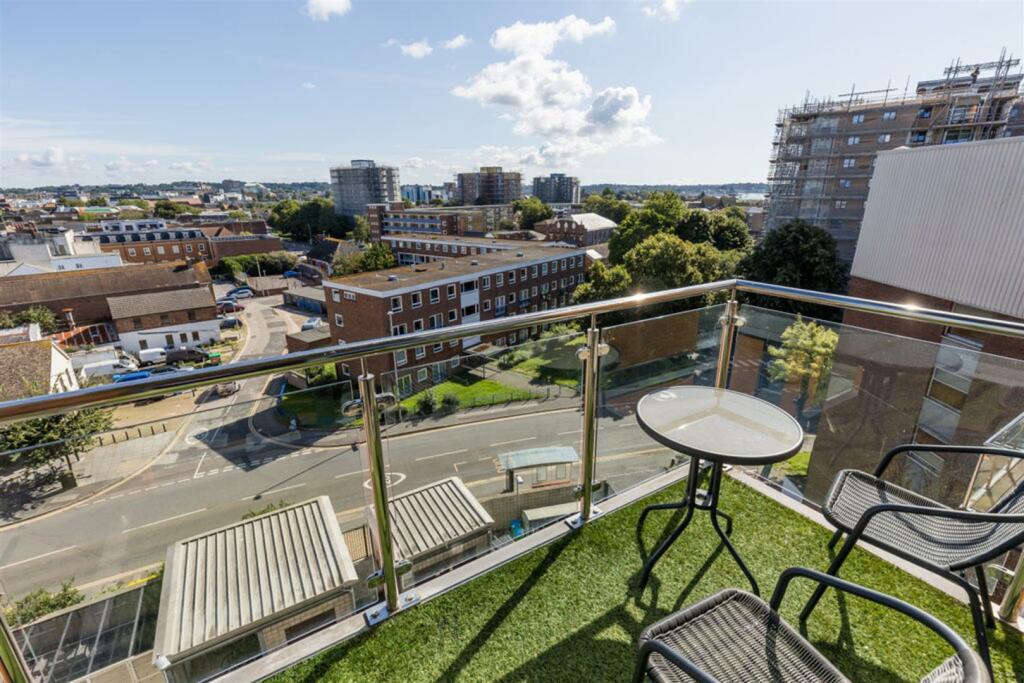 Additional image 7 of High Street, Poole