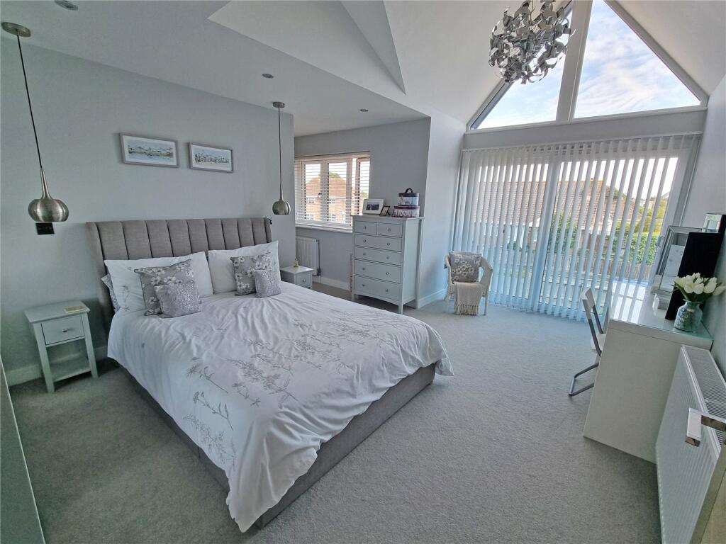 Additional image 9 of Cliffe Road, Barton on Sea, New Milton, Hampshire, BH25