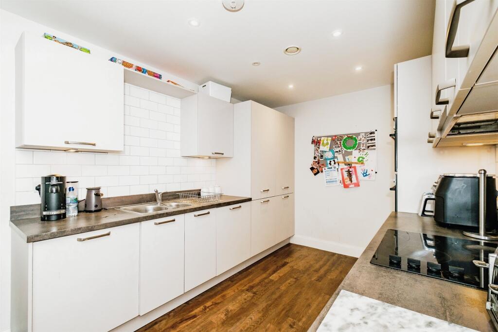 Additional image 4 of South Street, Lancing