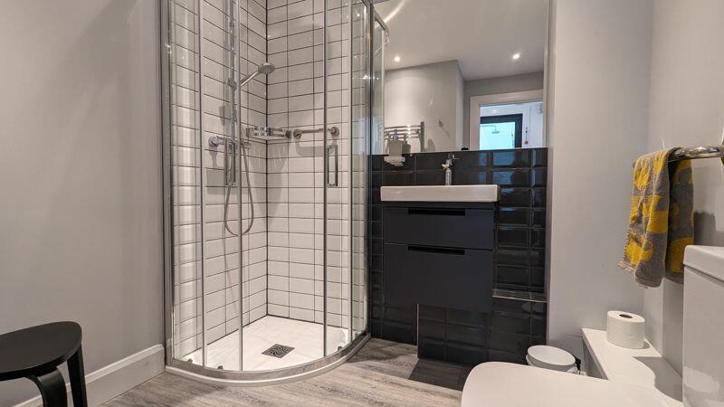 Additional image 29 of Woodyhyde Courtyard with Tennis Court and indoor Swimming Pool