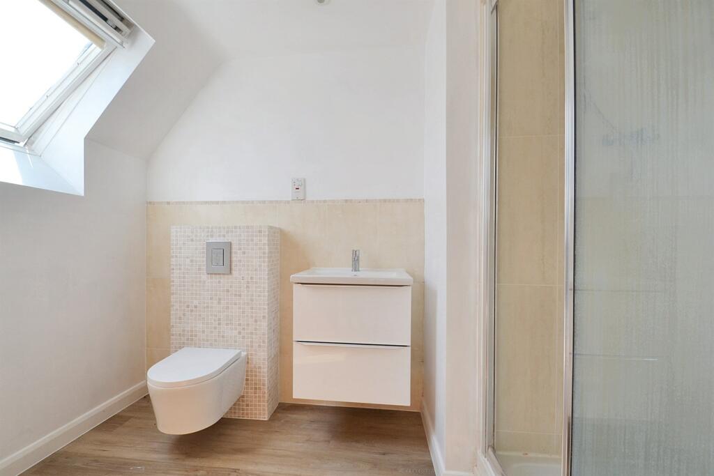 Additional image 16 of Broadstone