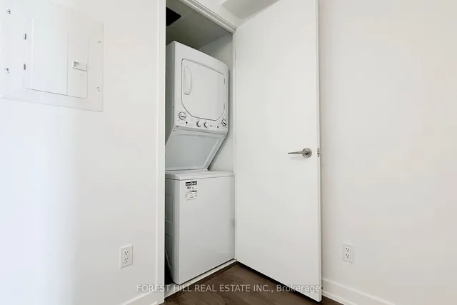 Additional image 12 of 501 Yonge St Unit 4208