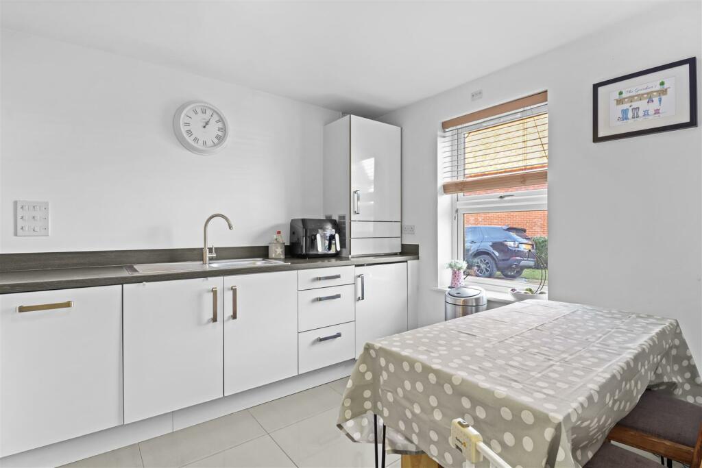 Additional image 17 of Barlow Place, Hailsham