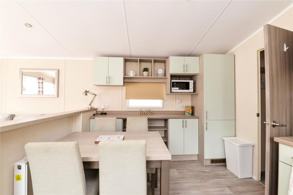 Additional image 6 of Rowan, Hoburne Bashley Holiday Park, New Milton, Hampshire, BH25