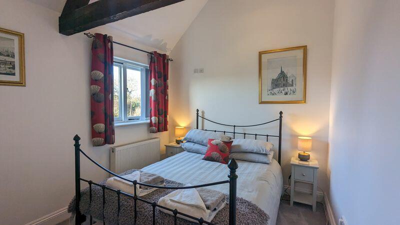 Additional image 36 of Woodyhyde Courtyard with Tennis Court and indoor Swimming Pool