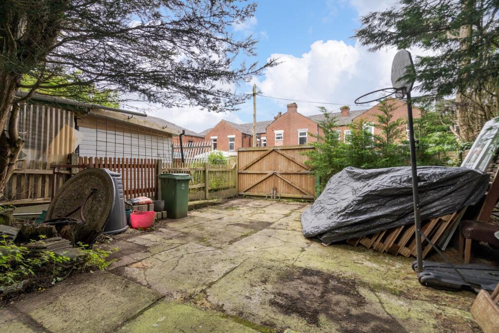 Additional image 32 of Spacious 5 Bed House with 2 Bathrooms On The Sought-After Heathfield Drive, Bolton