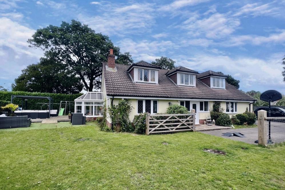 Additional image 29 of Howe Lane, Verwood, BH31 6JF