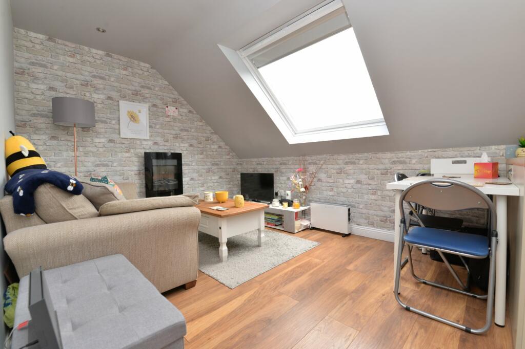 Additional image 2 of Eastlands, New Milton, Hampshire, BH25