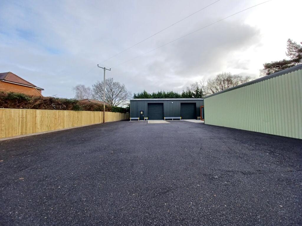 Additional image 5 of Unit 7 Bostwick Farm, Bostwick Lane, Christchurch, BH23 6BN