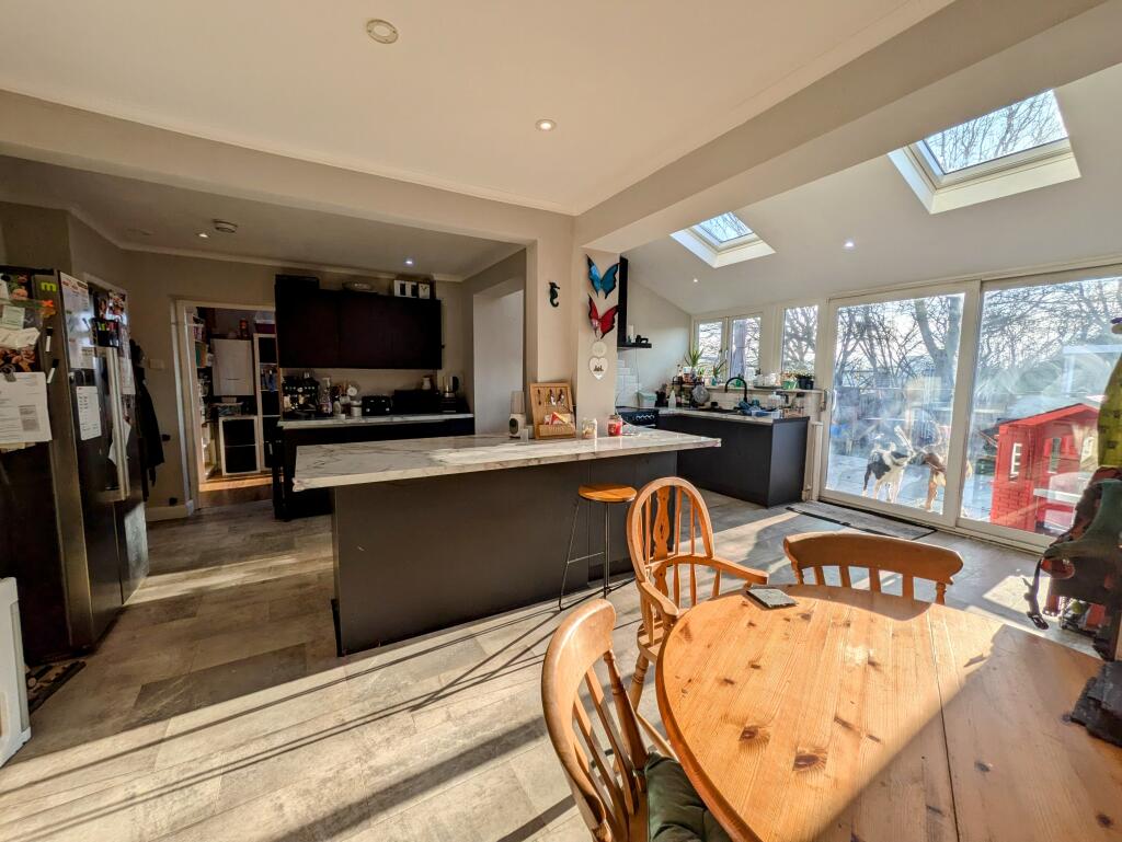 Additional image 5 of Wilson Road, Bradford, BD12