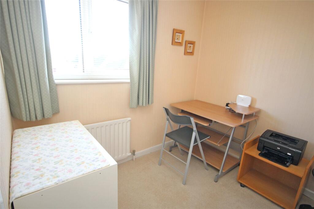 Additional image 9 of High Ridge Crescent, New Milton, Hampshire, BH25