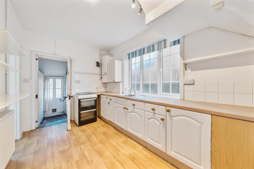 Additional image 4 of Julians Road, Wimborne