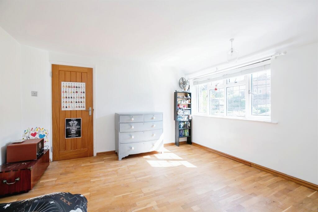 Additional image 8 of Downs View Close, East Dean, Eastbourne