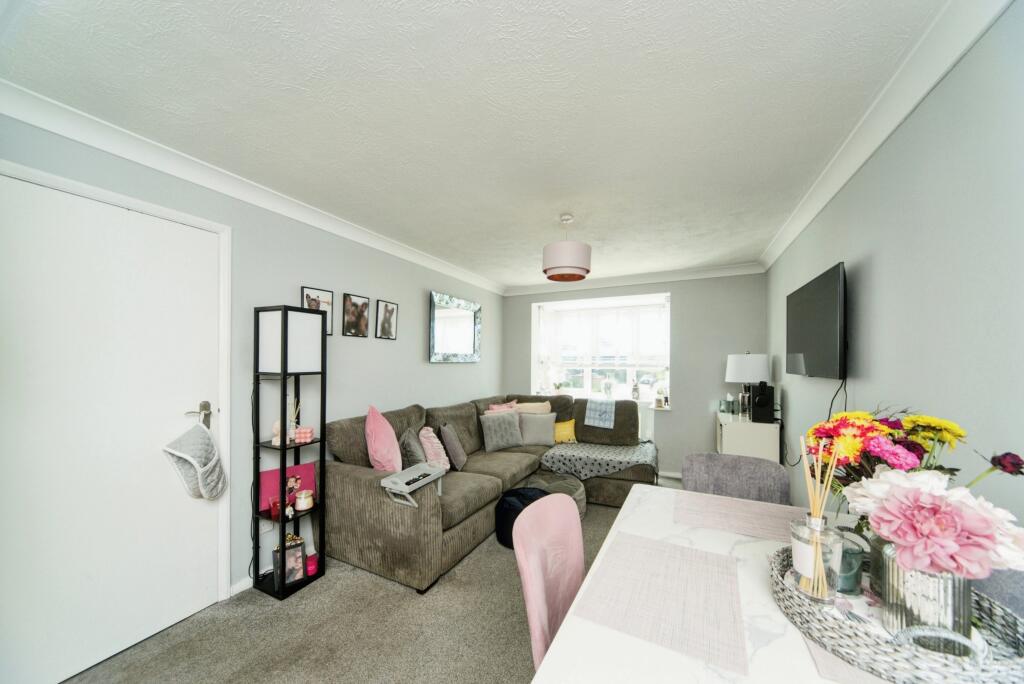 Additional image 2 of Snowdon Close, Eastbourne, East Sussex, BN23