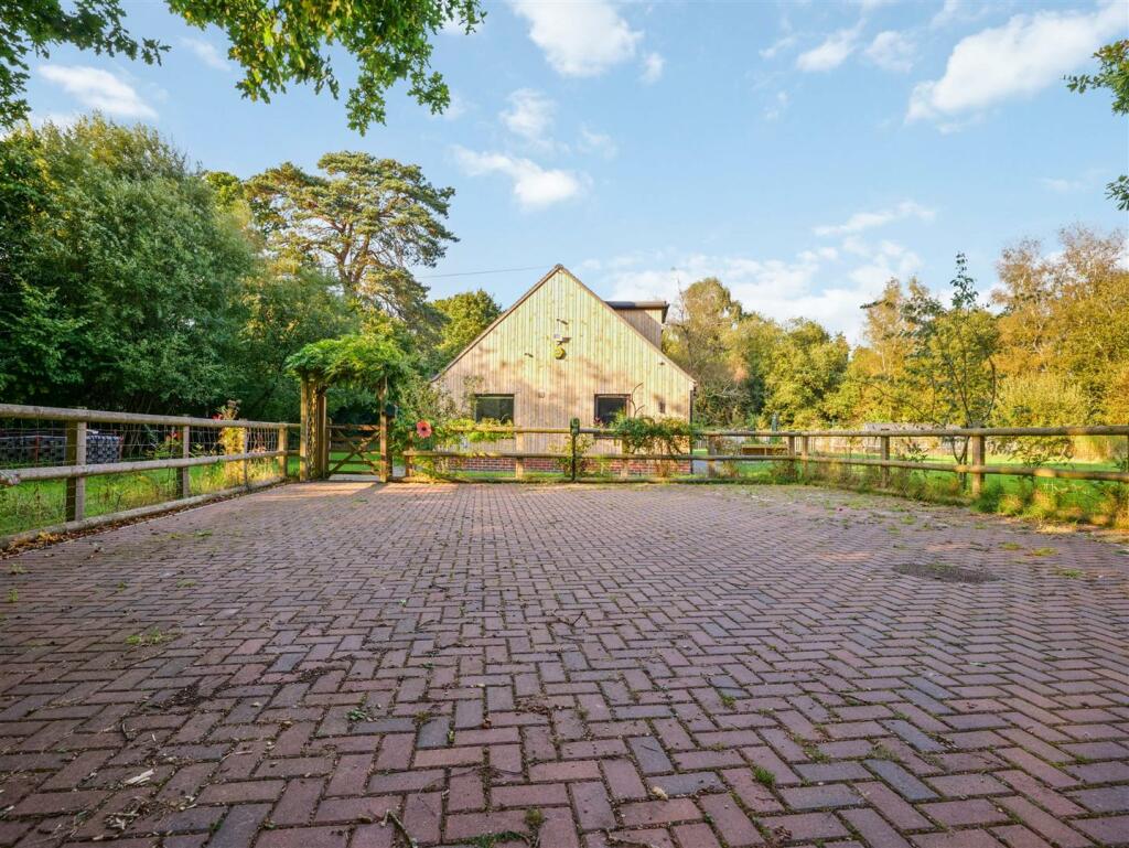 Additional image 24 of Verwood Road, Three Legged Cross