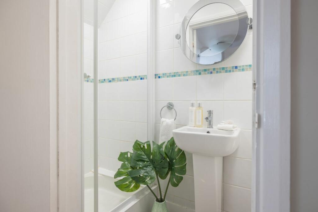 Additional image 22 of Royal Parade, Eastbourne