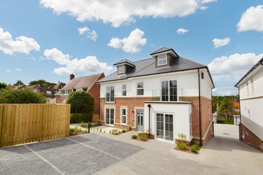 Additional image 15 of Broadstone