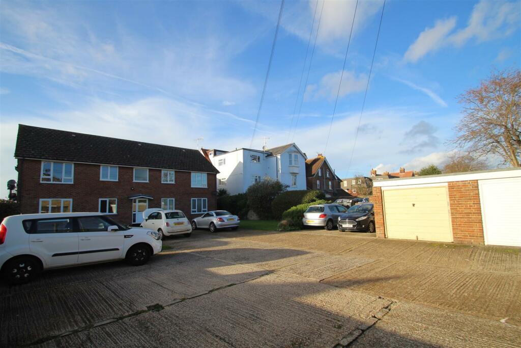 Additional image 6 of Thatcher Lodge, Arundel Road, Littlehampton