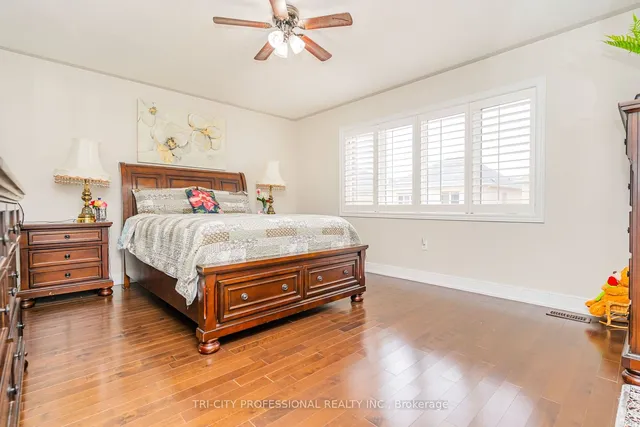 Additional image 17 of 5 Drummondville Dr