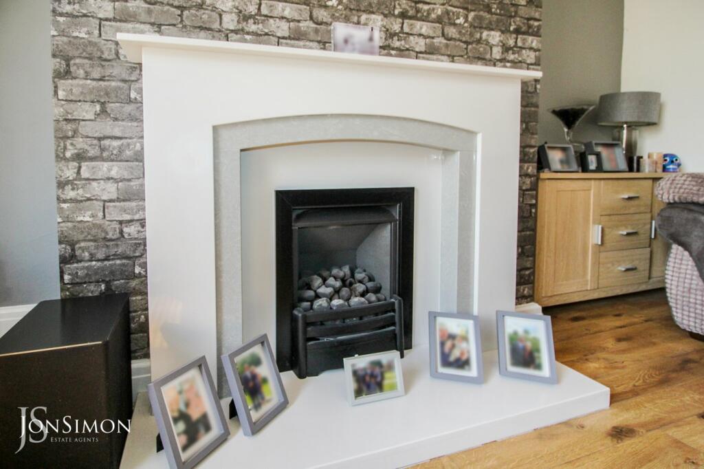 Additional image 4 of Bury Road, Tottington, Bury, BL8