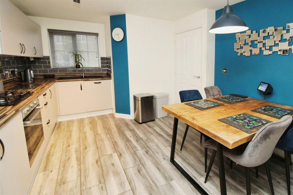 Additional image 2 of Meadow Bank, Allerton, Bradford, BD15 8HL