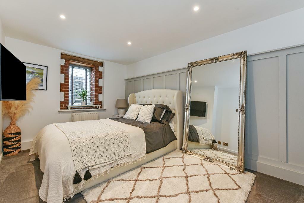 Additional image 20 of High Street, Upper Beeding, West Sussex, BN44 3WN