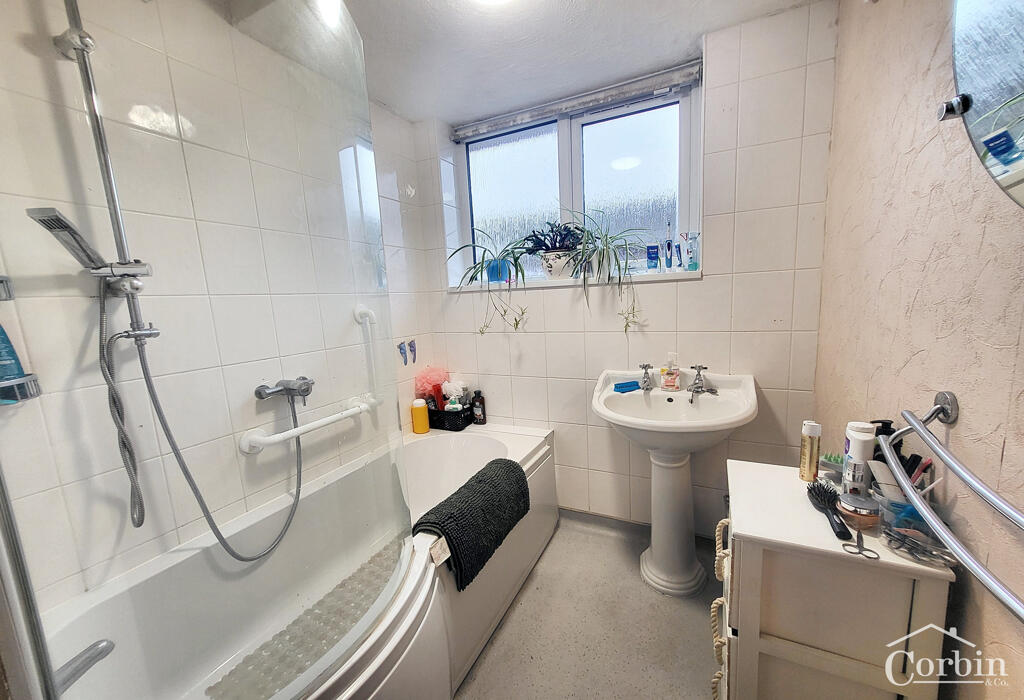 Additional image 11 of Vernalls Gardens, Bournemouth, Dorset