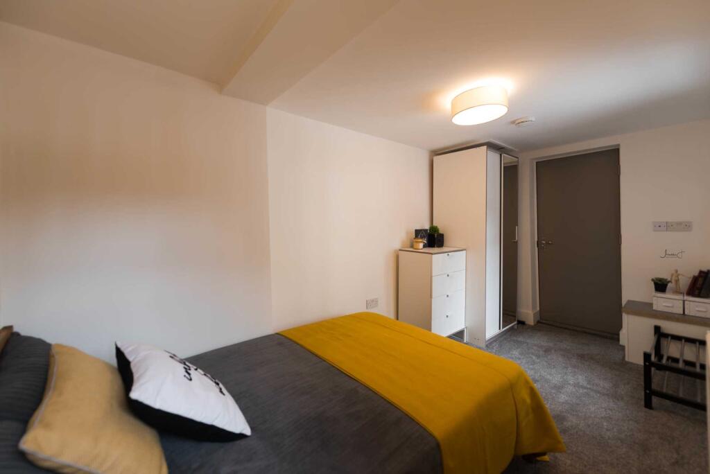 Additional image 82 of Mayfield Avenue