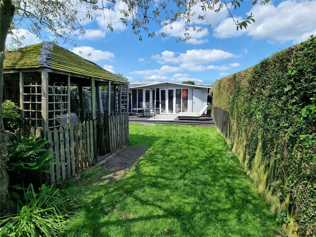 Additional image 13 of Gore Road, New Milton, Hampshire, BH25
