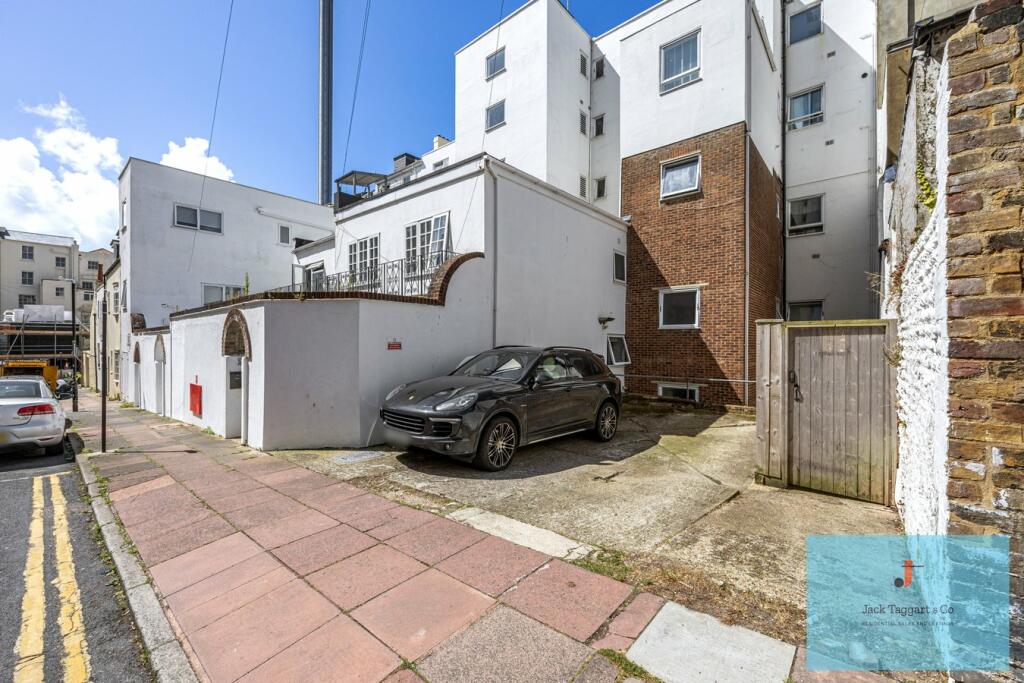 Additional image 22 of Queensbury Mews, Brighton, BN1