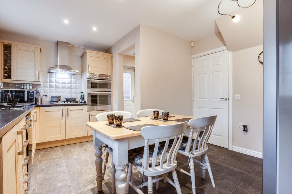 Additional image 18 of Hawthorn Lane, Cleckheaton, BD19