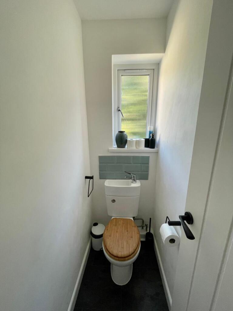 Additional image 5 of Two bedroom fully furnished apartment with Sea Views