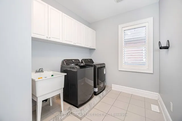 Additional image 30 of 155 Hoey Cres