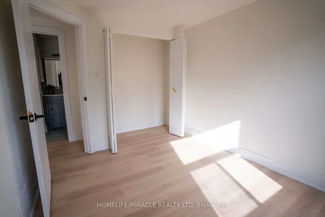 Additional image 8 of 42 Eden Park Dr