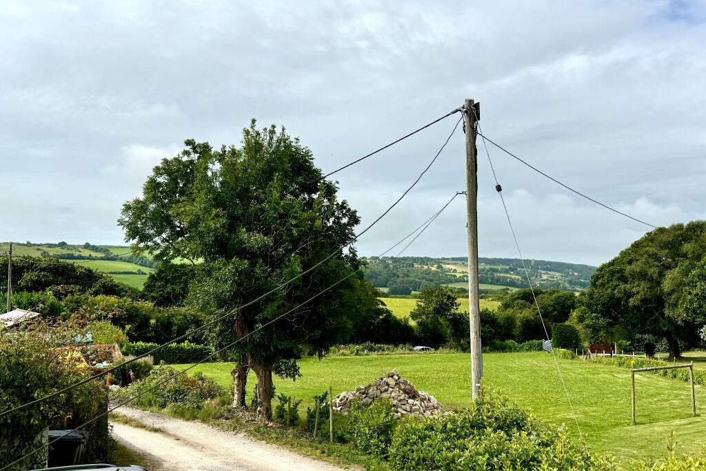 Additional image 20 of HARMANS CROSS