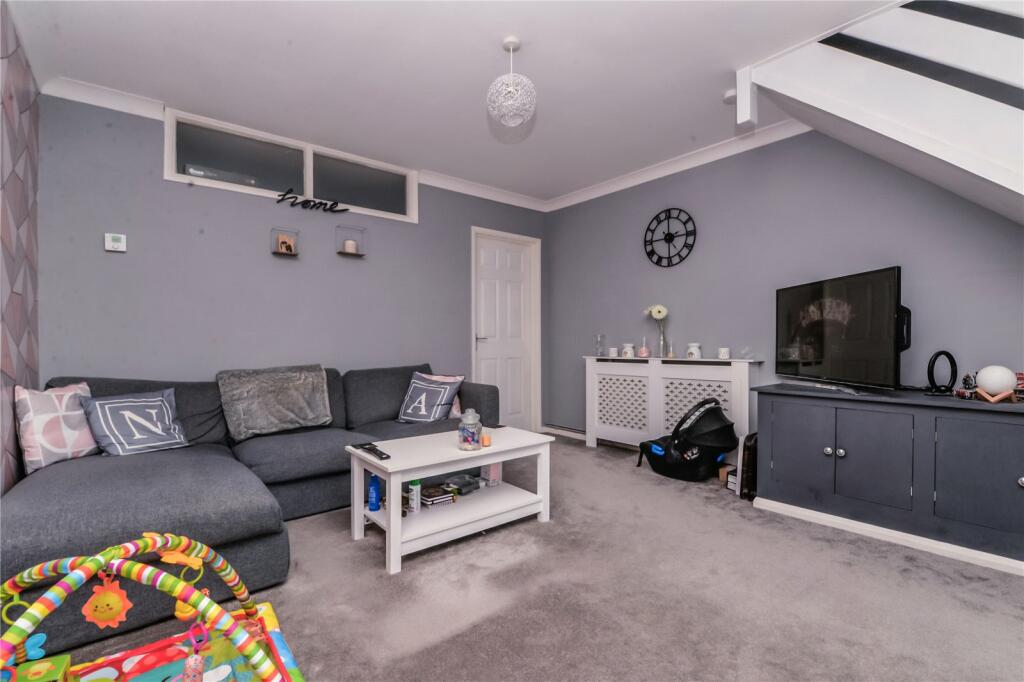 Additional image 3 of Vincent Road, New Milton, Hampshire, BH25