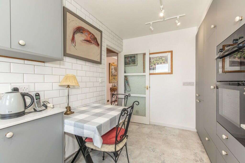 Additional image 32 of Grand Avenue, Hove, BN3 2NG