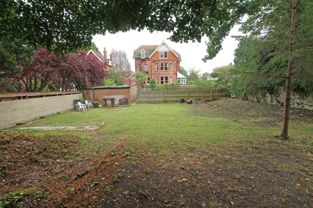 Additional image 19 of Grassington Road, Eastbourne, BN20 7BJ