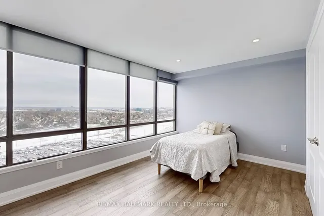 Additional image 23 of 65 Skymark Dr Unit 1707