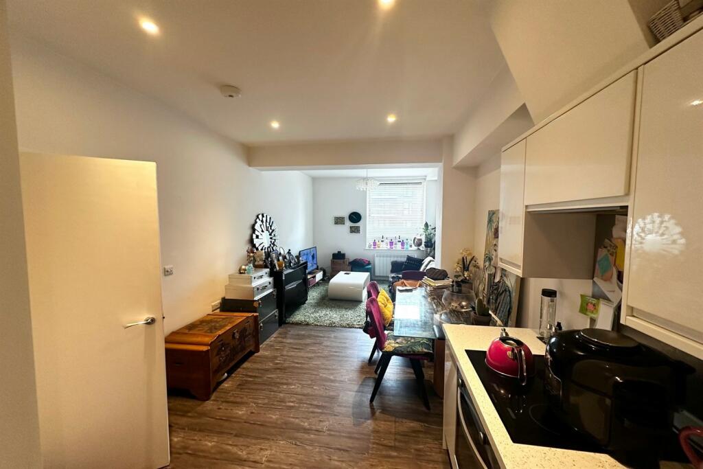 Additional image 7 of The Causeway, Goring-By-Sea, Worthing, BN12