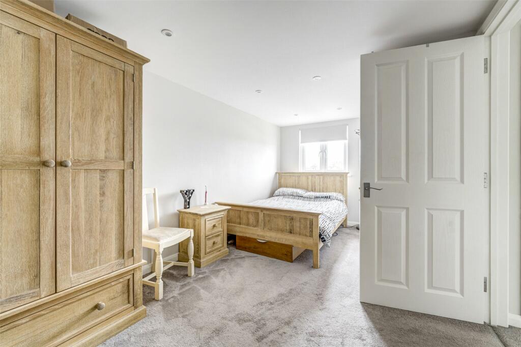 Additional image 23 of Grand Avenue, Worthing, West Sussex, BN11