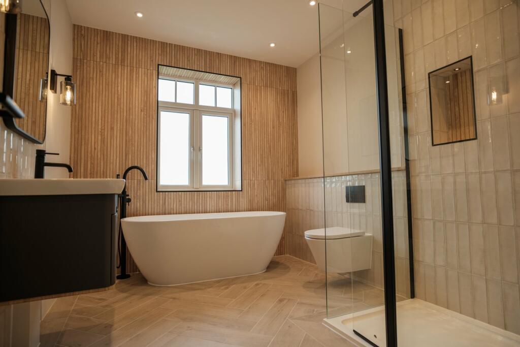 Additional image 4 of Maple House, Broadway Lane, Throop, Bournemouth, BH8